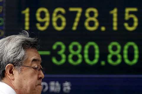 Asian stocks ahead of Chinese industrial production, retail sales data by Investing.com